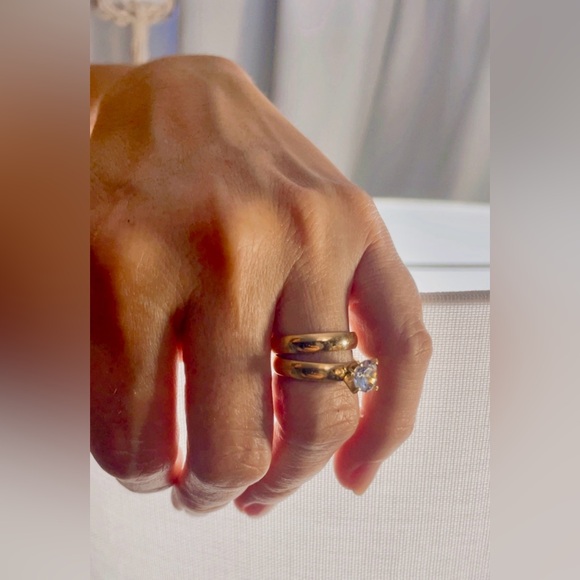 Engagement ring -wedding band set Gold-plated stainless steel, zirconia, size 7 - Picture 8 of 16